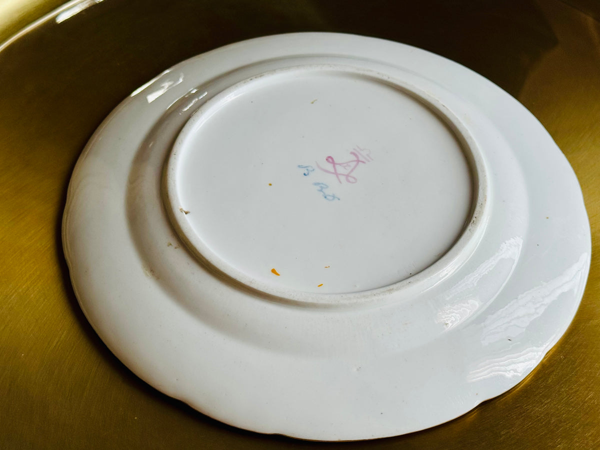 SÈVRES セーヴル|ピンク地 花束文 金彩皿|c.1774–1775