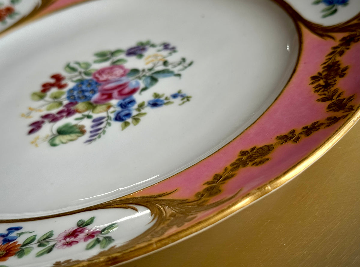 SÈVRES セーヴル｜ピンク地 花束文 金彩皿｜c.1774–1775