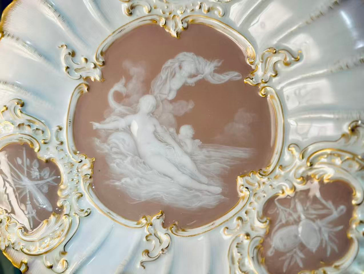MEISSEN マイセン｜Pâte-sur-pâte「ヴィーナスと天使」装飾皿｜19世紀