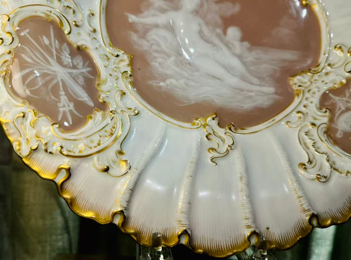 MEISSEN マイセン｜Pâte-sur-pâte「ヴィーナスと天使」装飾皿｜19世紀