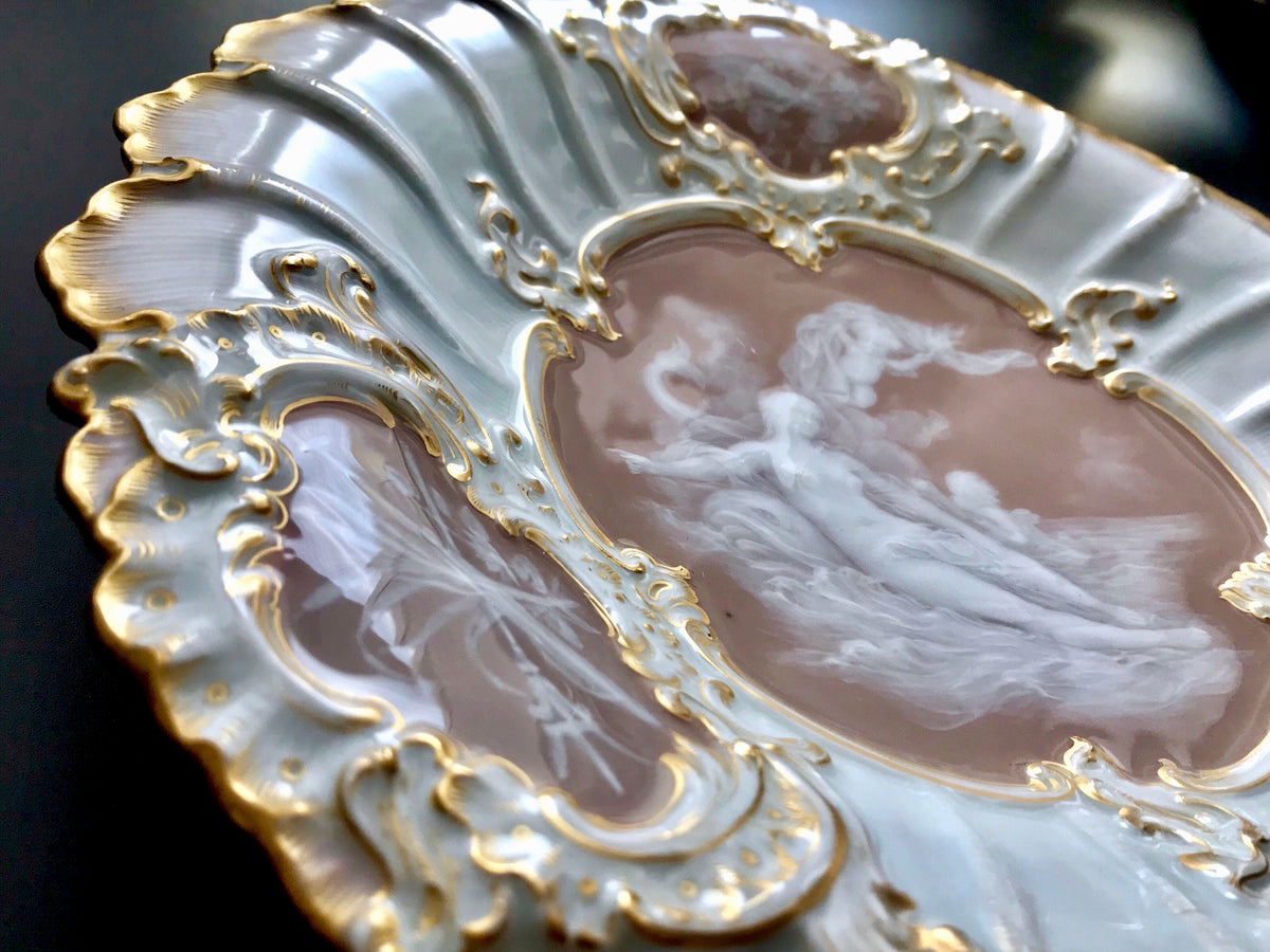 MEISSEN マイセン｜Pâte-sur-pâte「ヴィーナスと天使」装飾皿｜19世紀